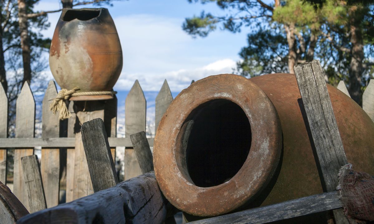 Traditional jugs for wine in Georgia (Dreamstime)
