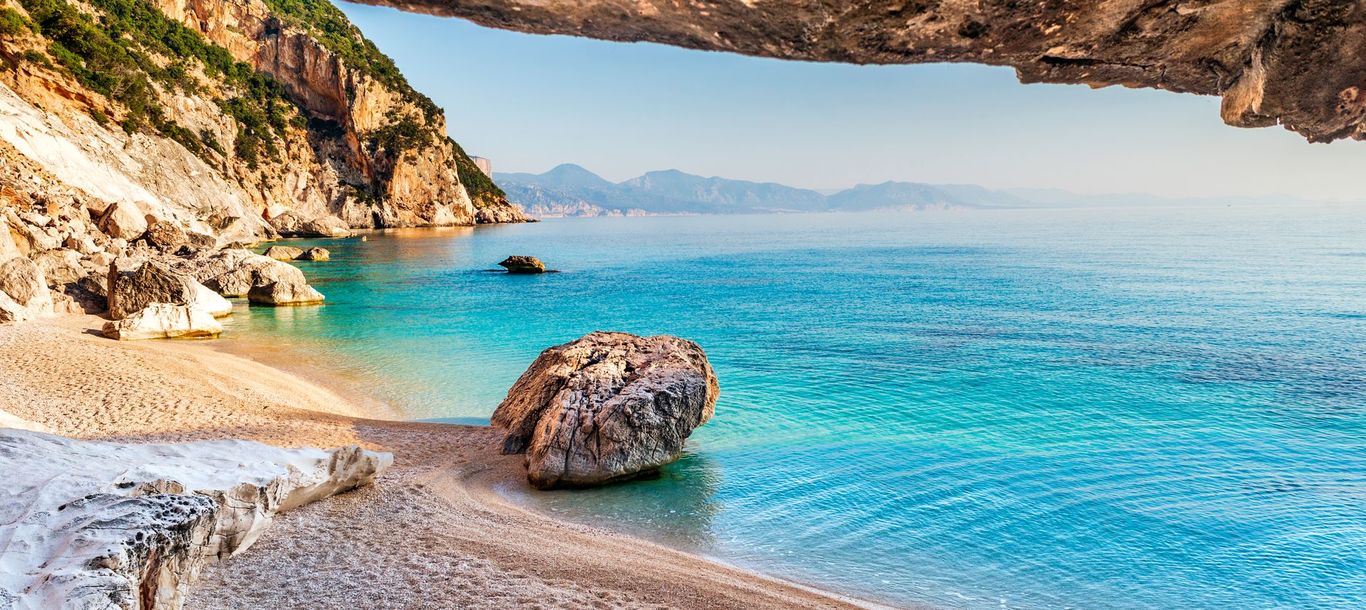 8 beautiful hidden beaches around the world