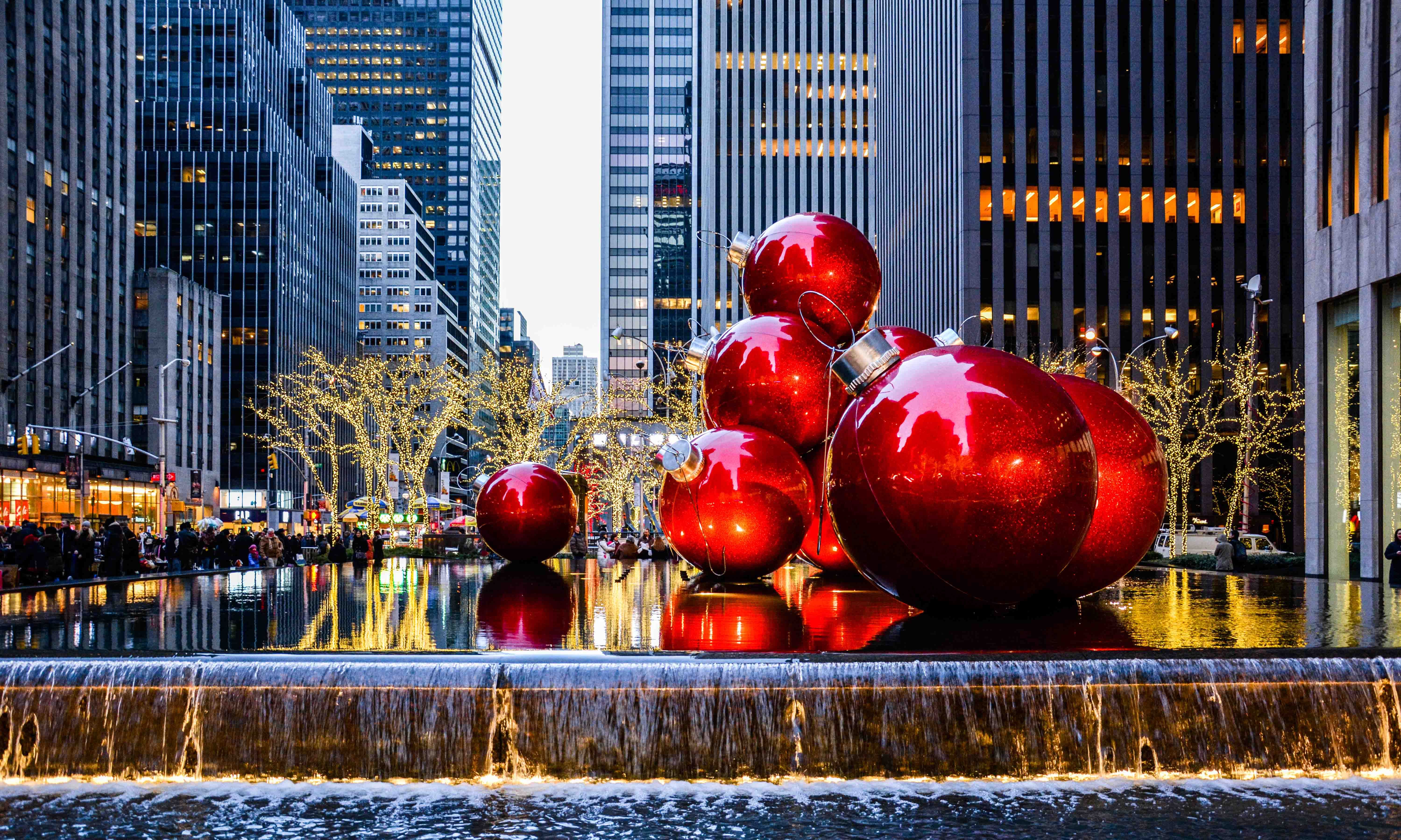 The 5 Best Places to Celebrate Christmas in the USA Wanderlust