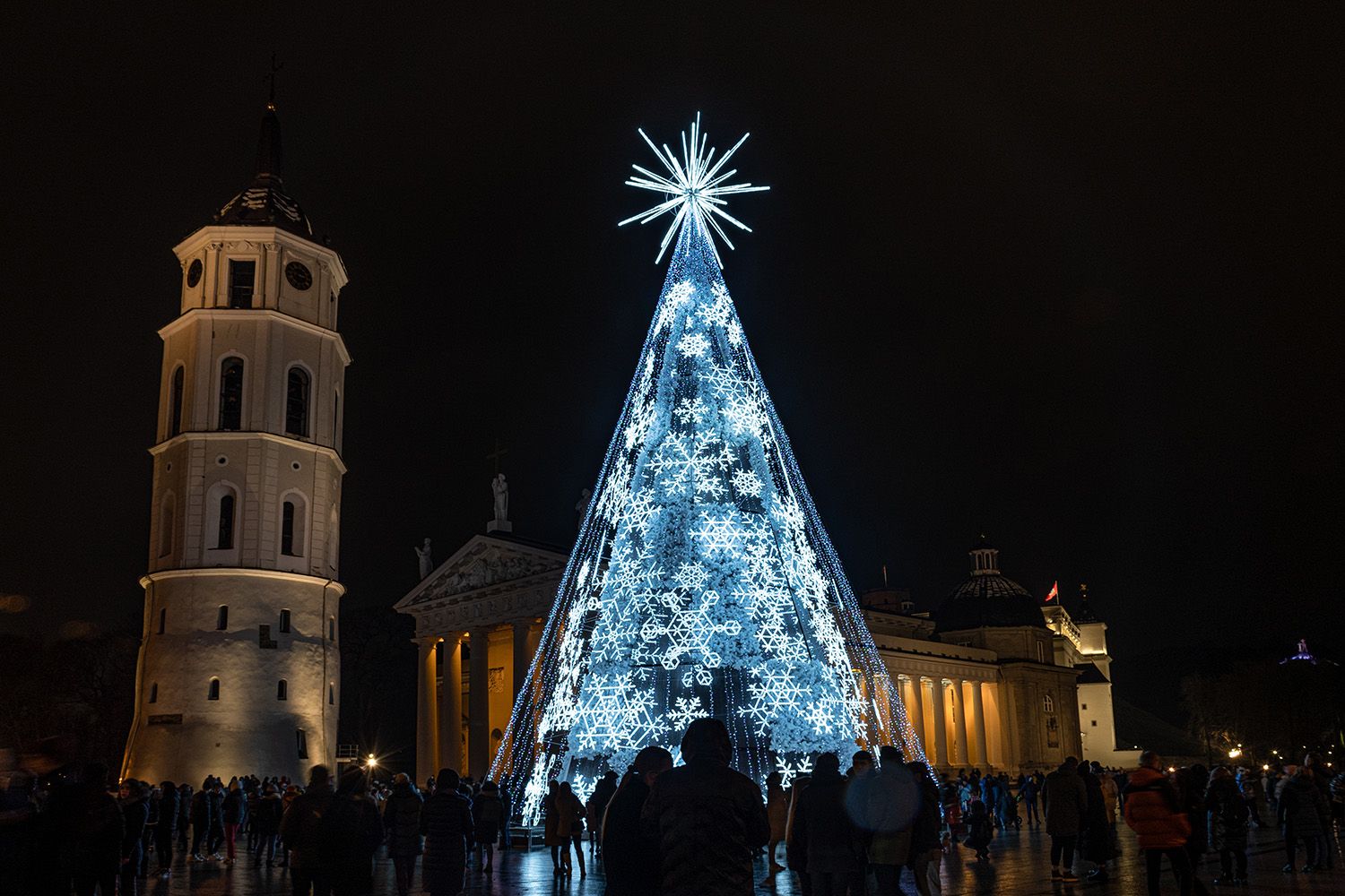 The world's 8 most spectacular Christmas trees Wanderlust
