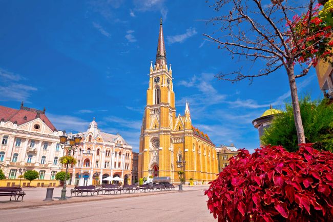 Freedom square and catholic cathedral in Novi Sad (Shutterstock)