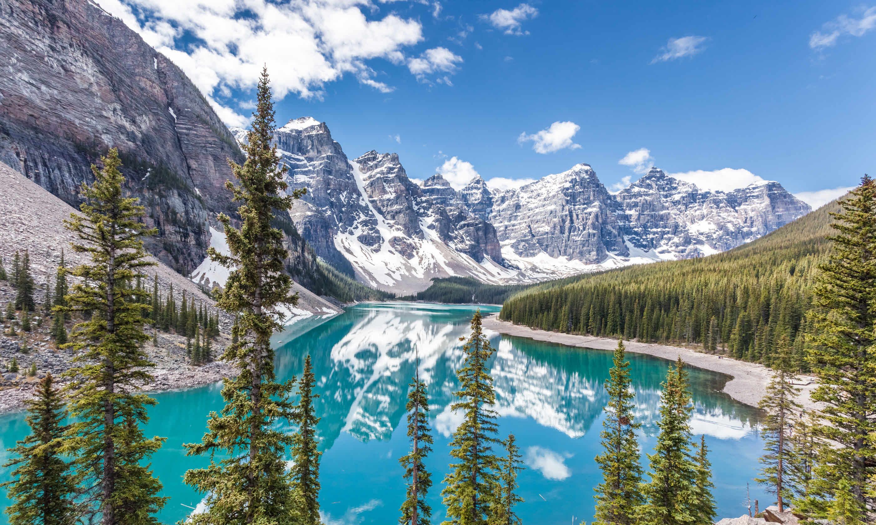 Moraine Lake, Canada (Dreamstime)