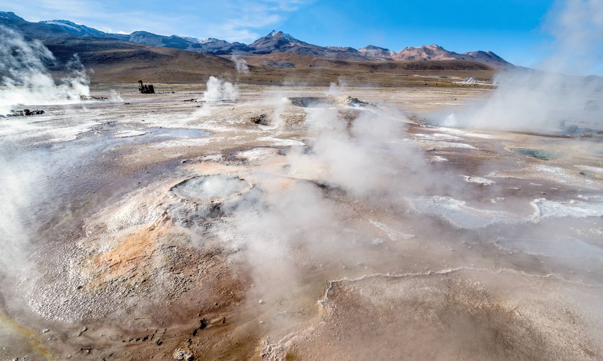 El Tatio geysers in the Atacama Desert (Dreamstime)