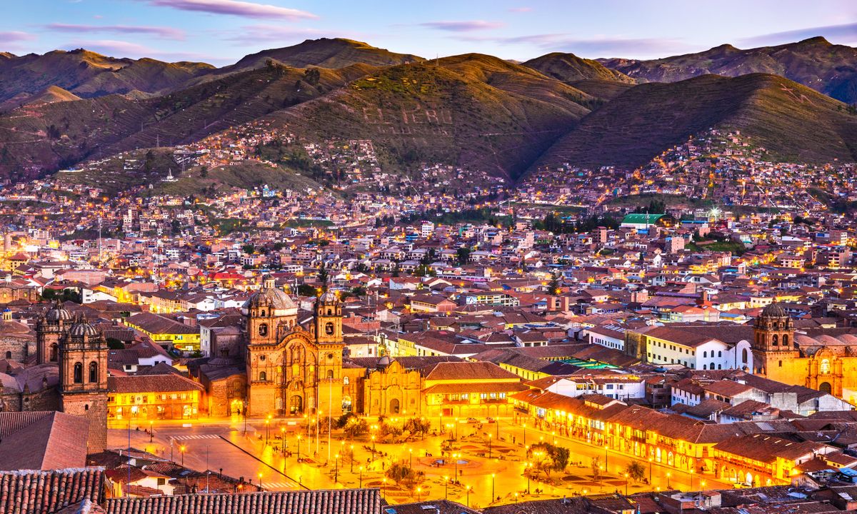 Plaza de Armas and Church of the Society of Jesus, Cusco, Peru (Dreamstime)