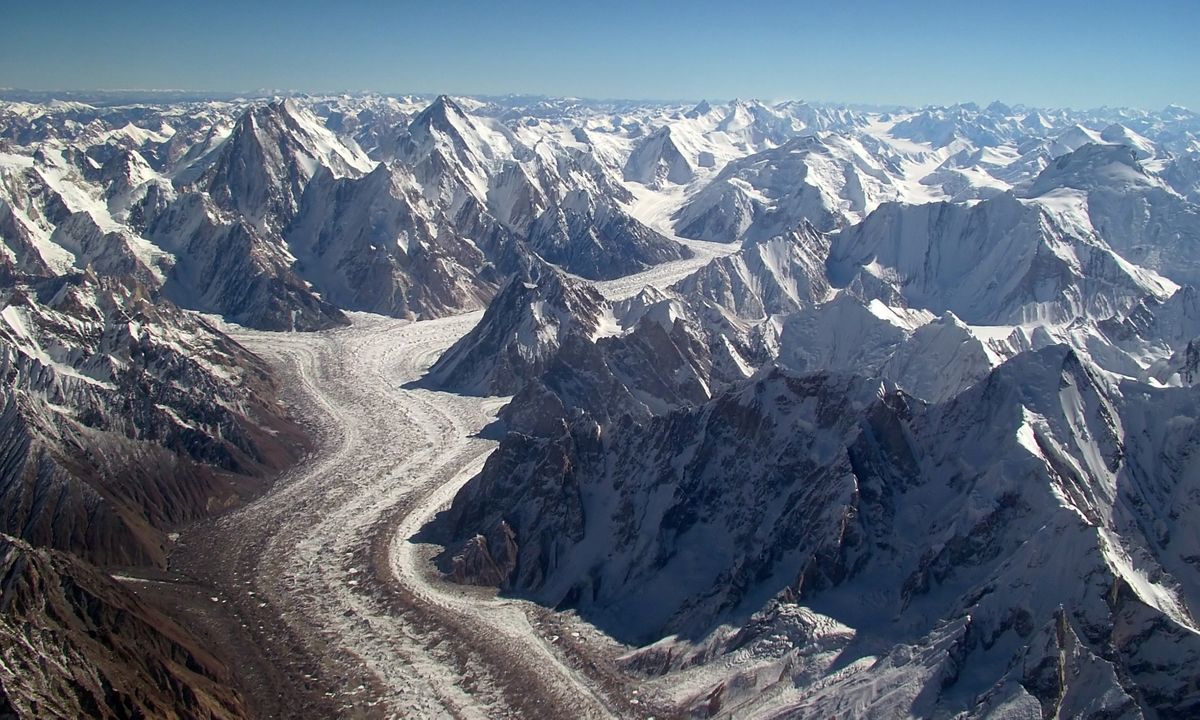 Baltoro Glacier from the air (Creative Commons/Guilhem Vellut)