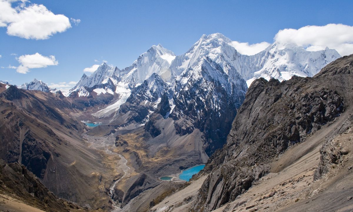 San Antonio Pass, Huayhuash trek (Dreamstime)