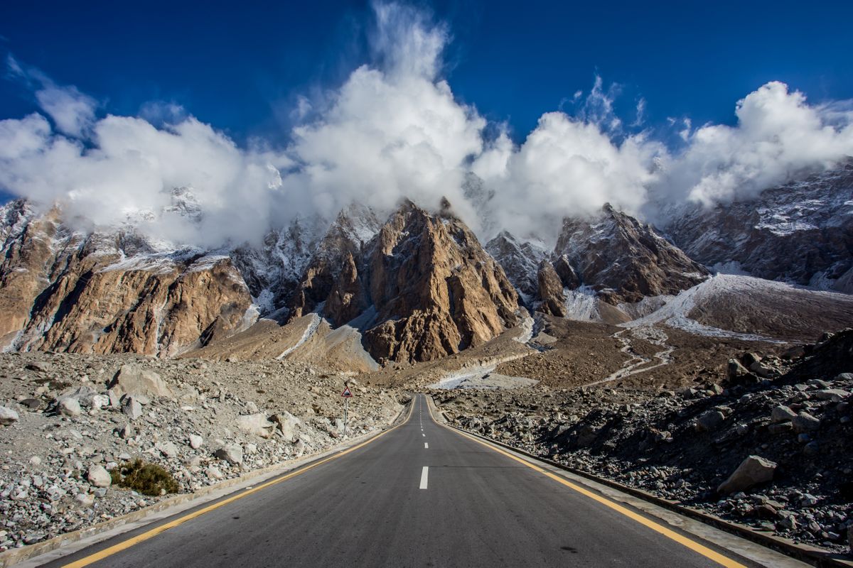 Karakoram Highway, Pakistan. (Shutterstock)