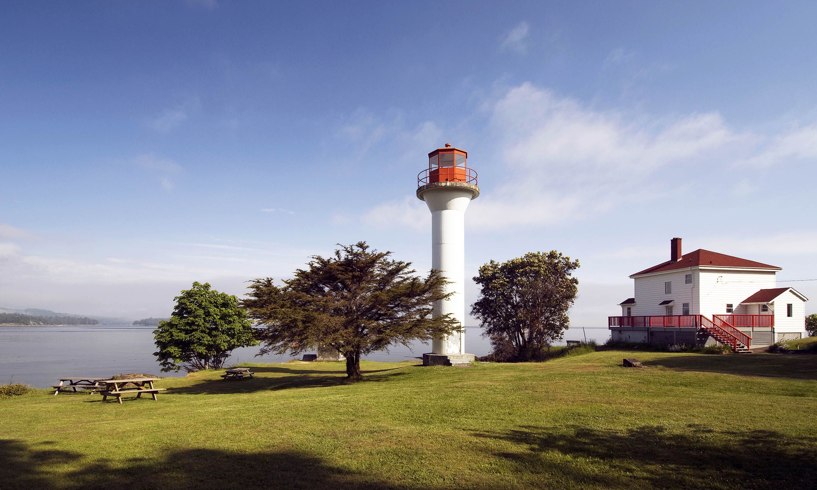 The lighthouse on Maine Island (Shutterstock)