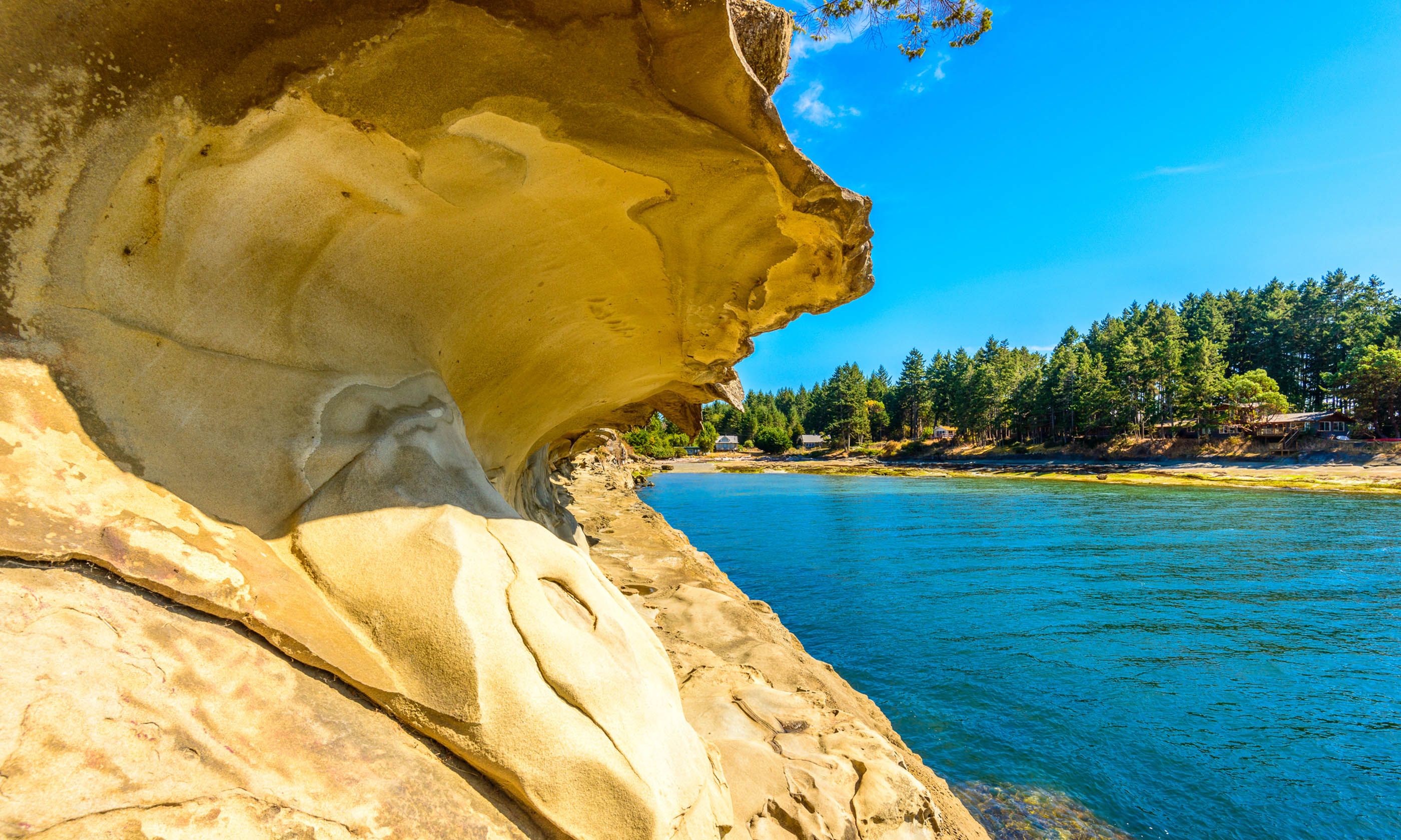 Malaspina Galleries on Gabriola Island (Shutterstock)