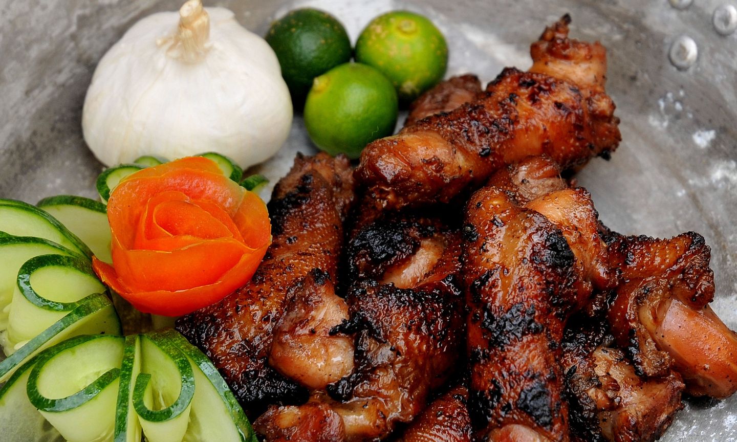 Street food in the Philippines (Dreamstime)