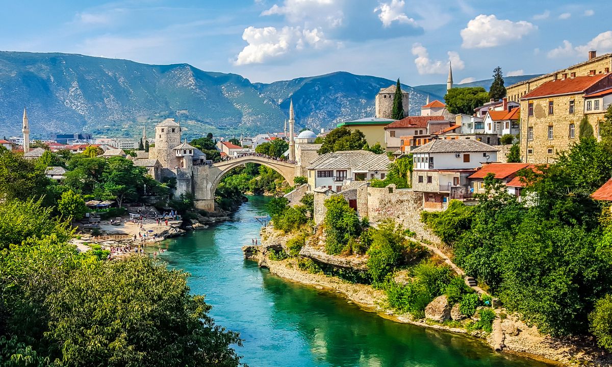 Mostar (Shutterstock)