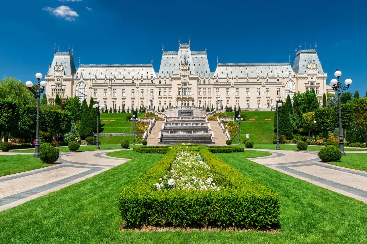 7 Things To Do In Iasi Romania Wanderlust 7-things-to-do-in-iasi-romania-wanderlust
