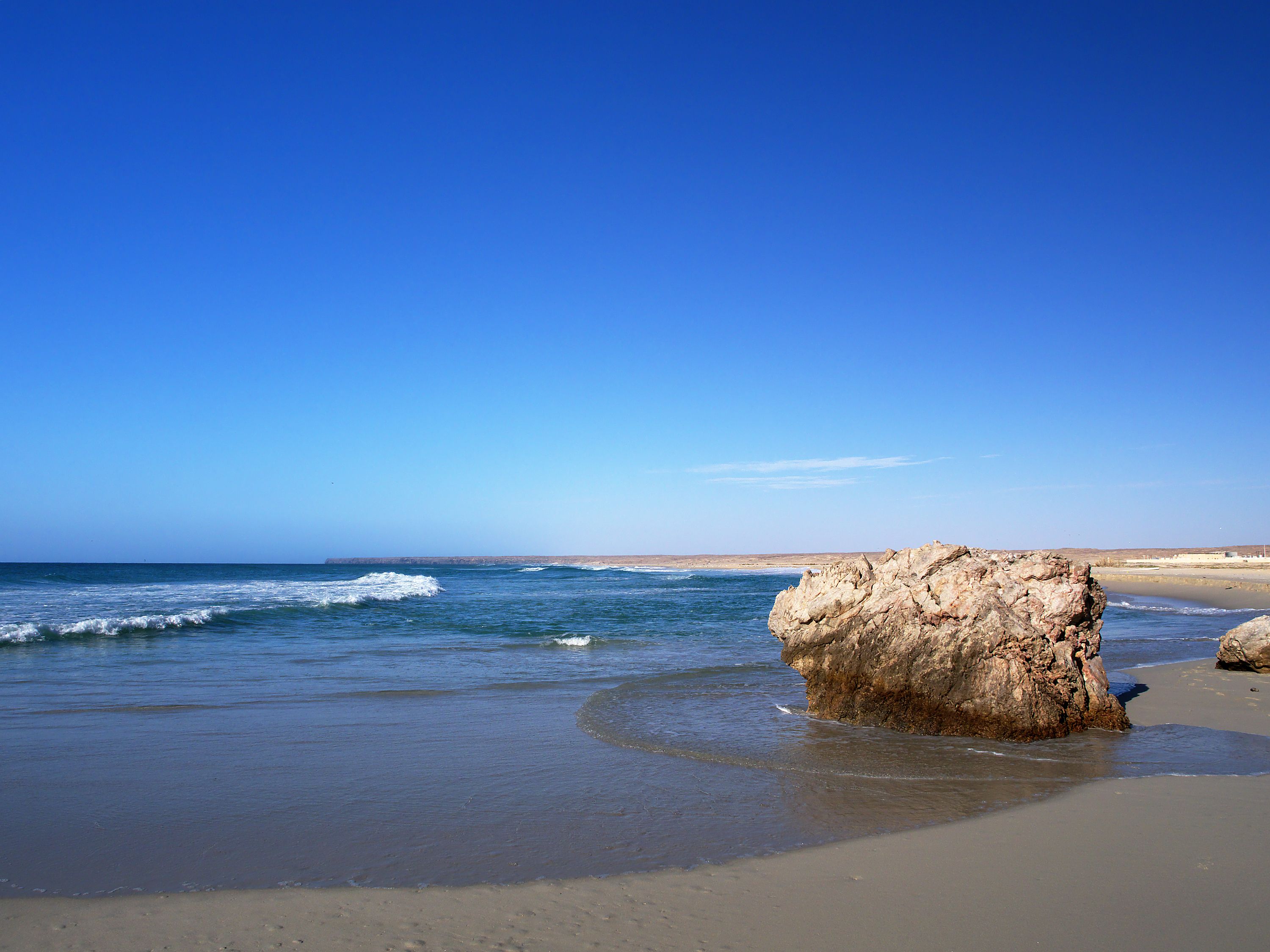 RasMadrakah beach. (Dreamstime)