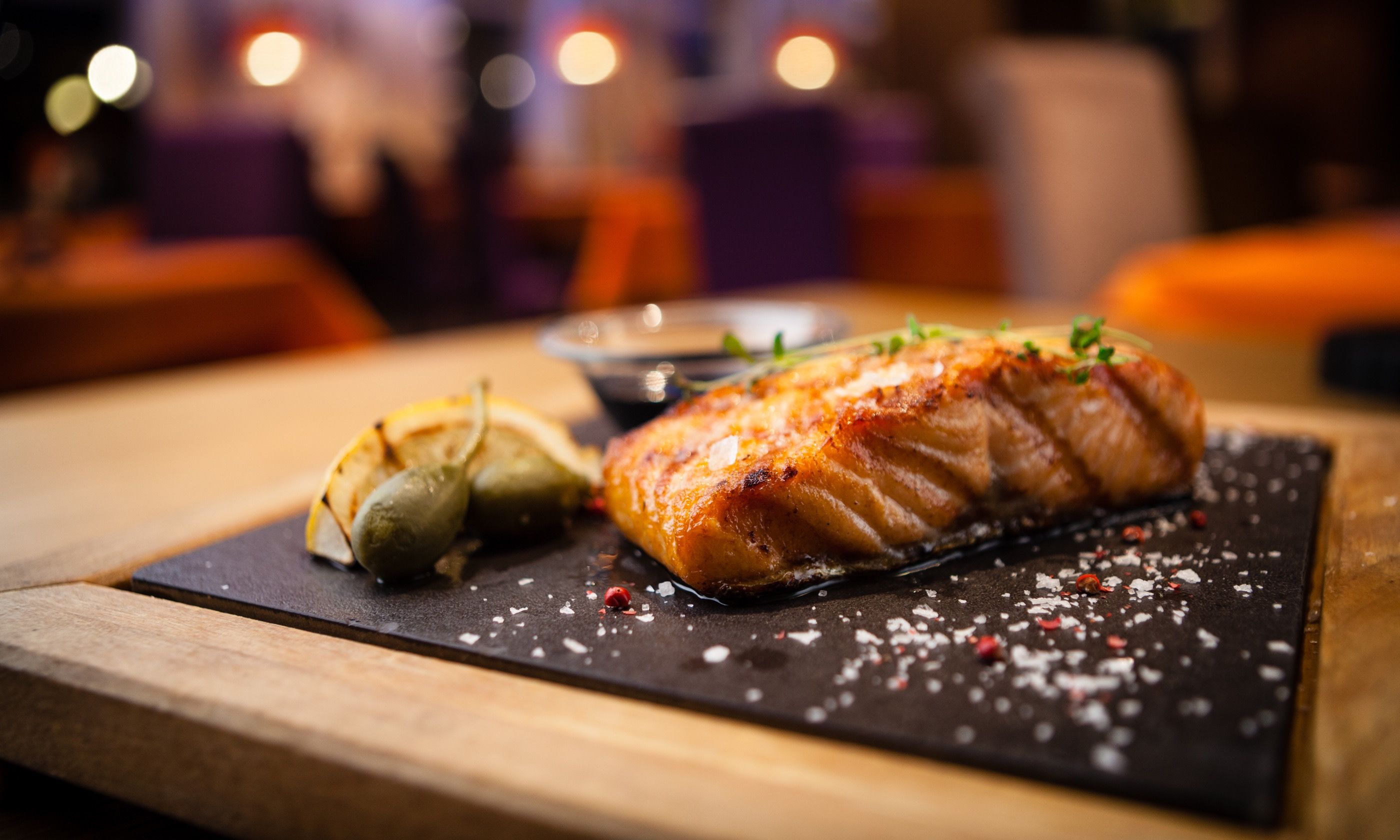 Delicious pub food in Inverness (Shutterstock)