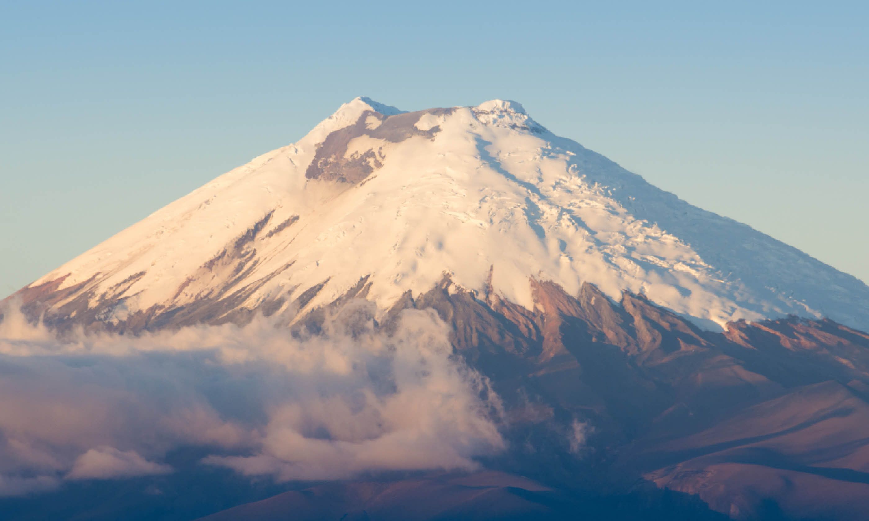 Cotopaxi, Ecuador (Shutterstock)