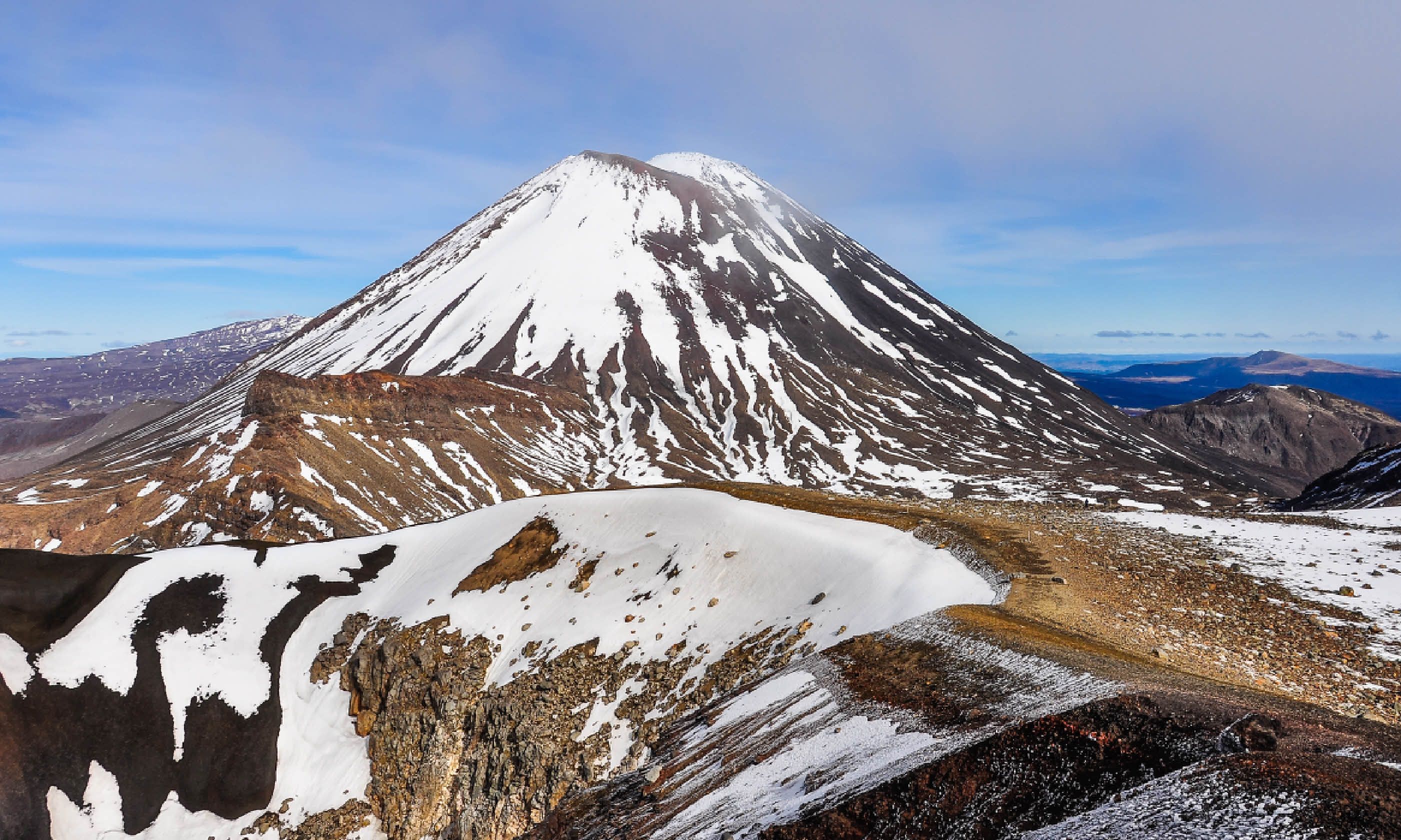 Mount Ngauruhoe, New Zealand (Shutterstock)