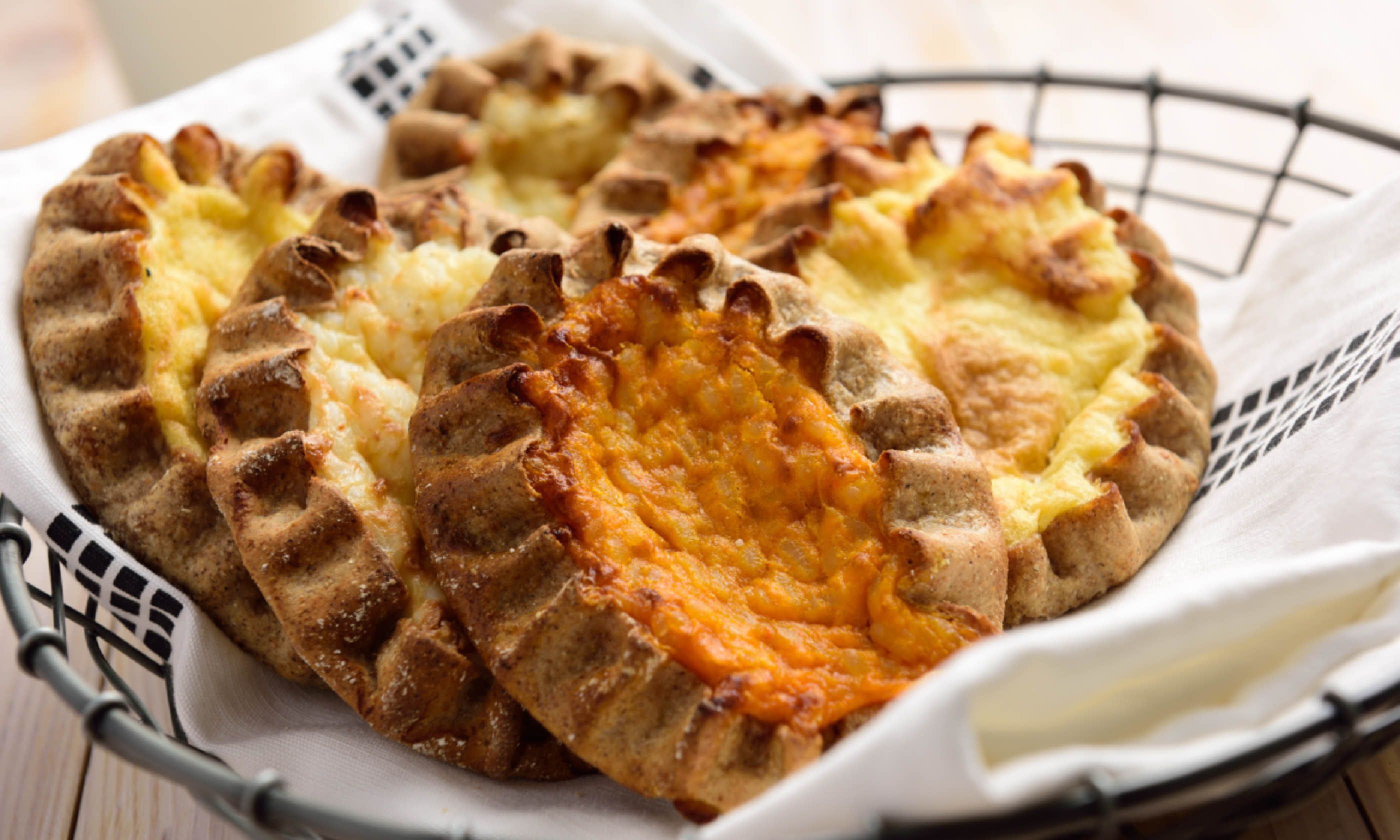 Karelian pasties (Shutterstock)