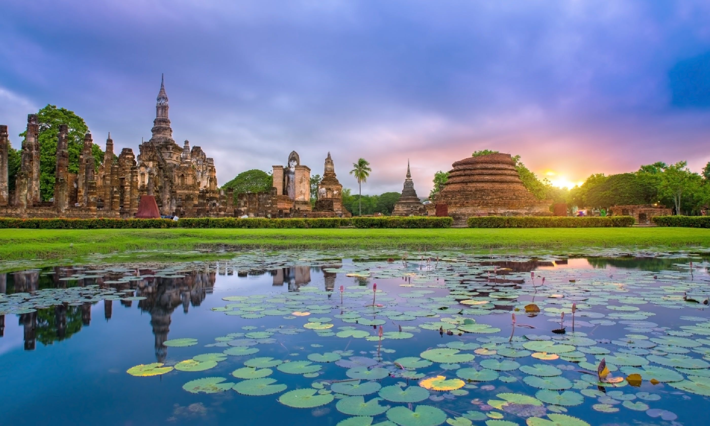Sukhothai Historical Park, Thailand (Shutterstock)