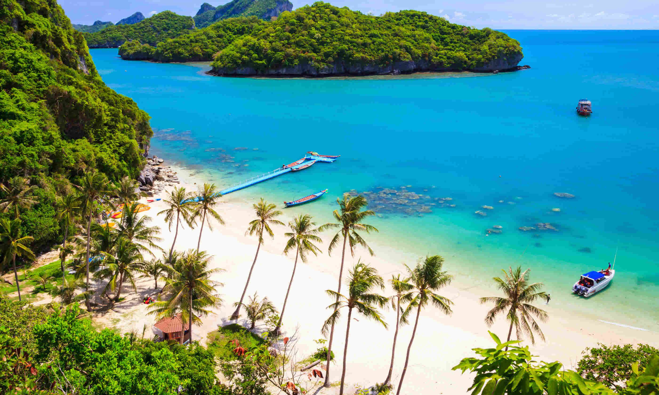 Angthong national marine park, Koh Samui, Thailand (Shutterstock)