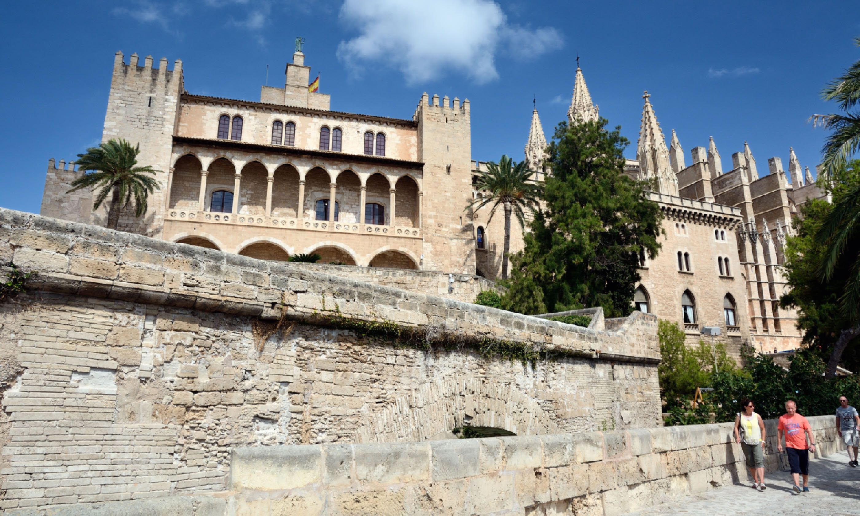 La Almudaina Palace (Dreamstime)
