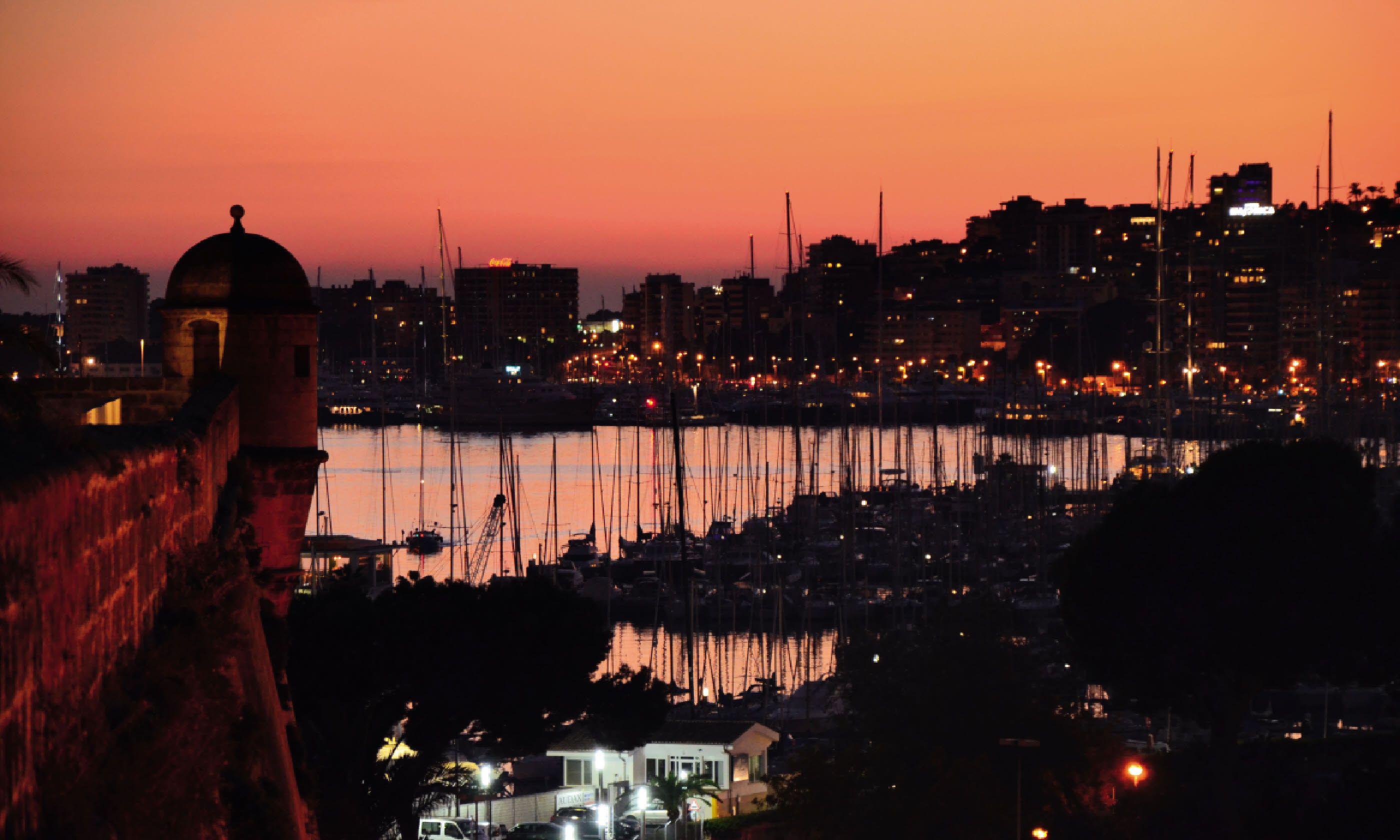 Sunset from Museu d’Art Modern (Neil S Price)