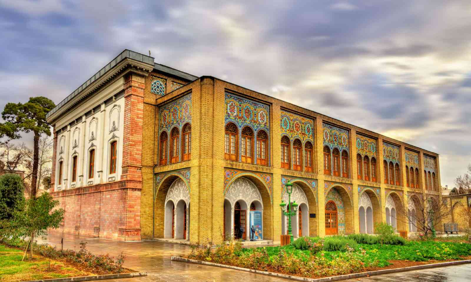 Golestan Palace (Shutterstock)