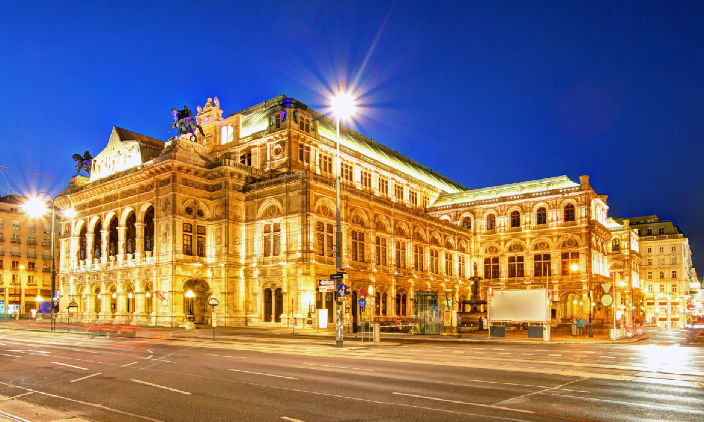 Vienna State Opera House (Dreamstime)