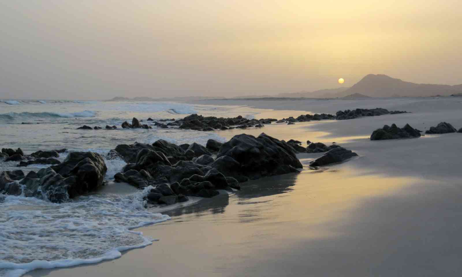 An incredible beach for wild camping, Masirah Island (Hazel Plush)