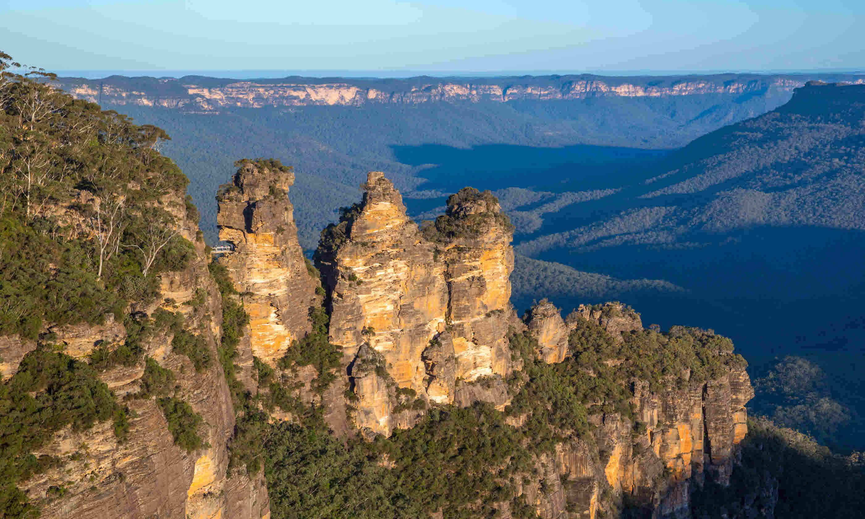 Three Sisters Rocks, Blue Mountains (Shutterstock)
