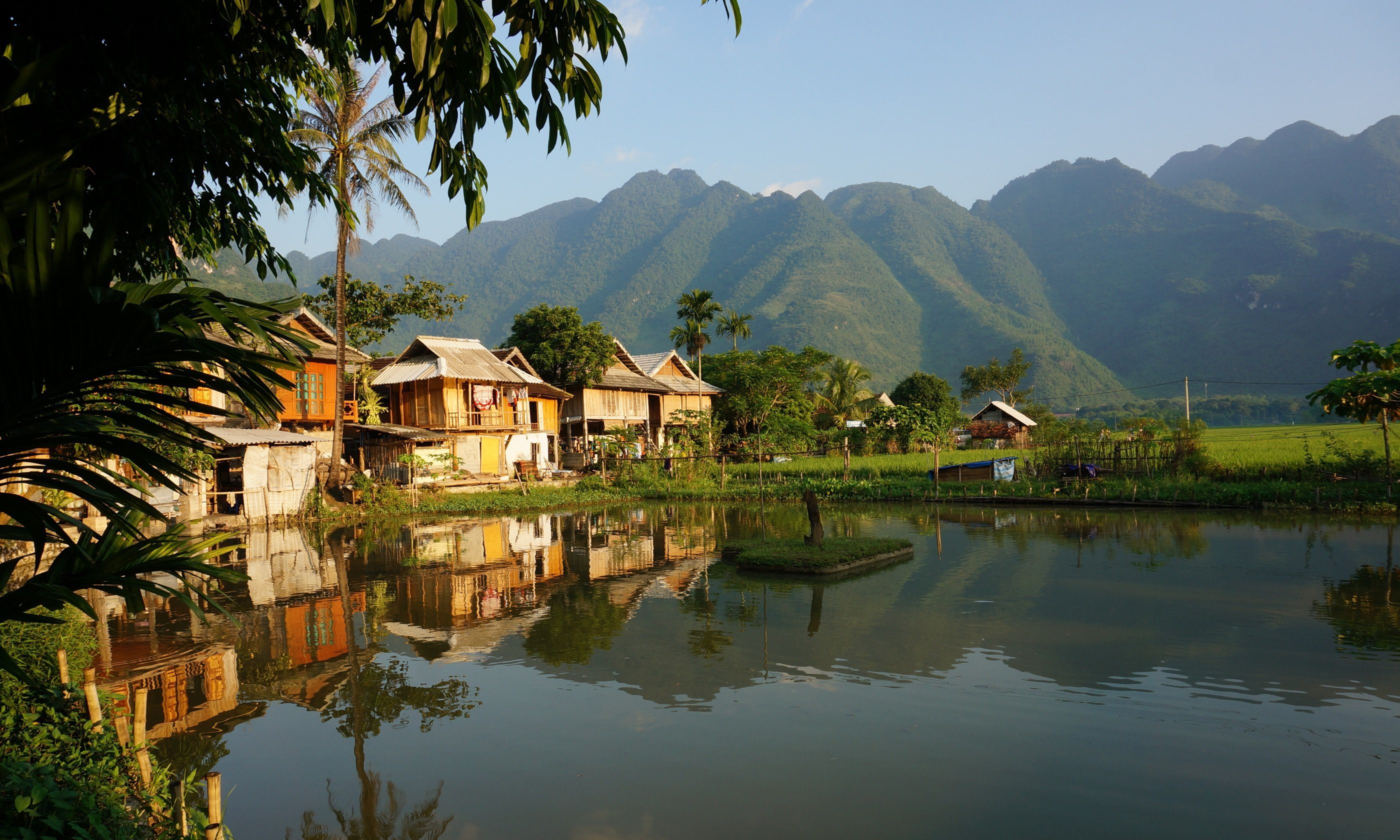 Mai Châu (Inside Vietnam)