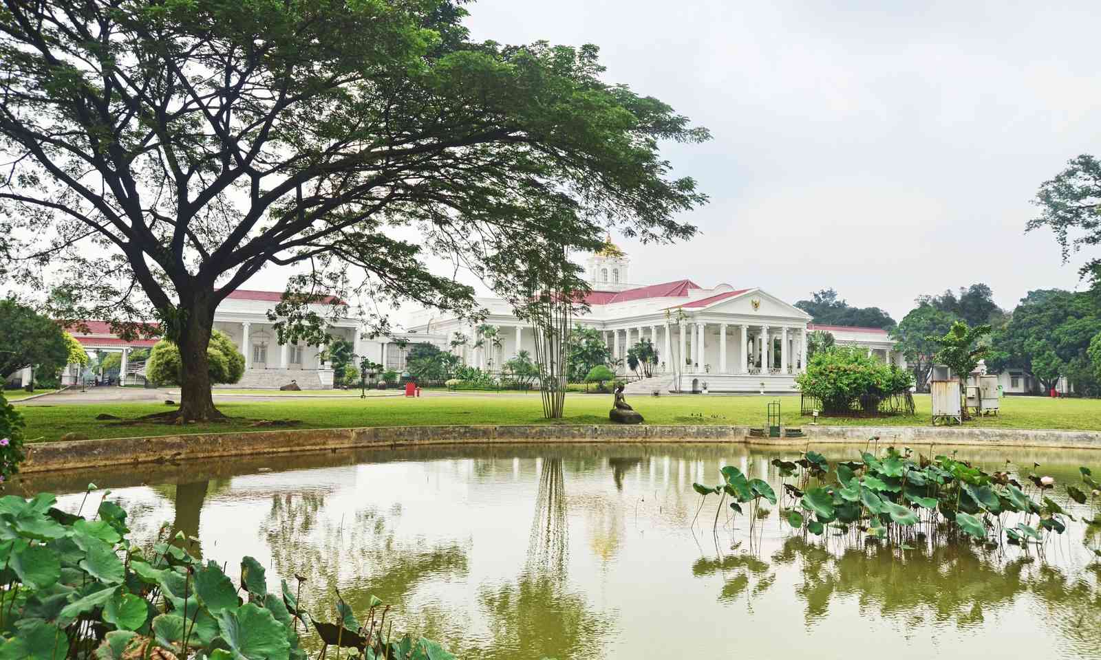 Bogor Botanical Gardens (Shutterstock.com)